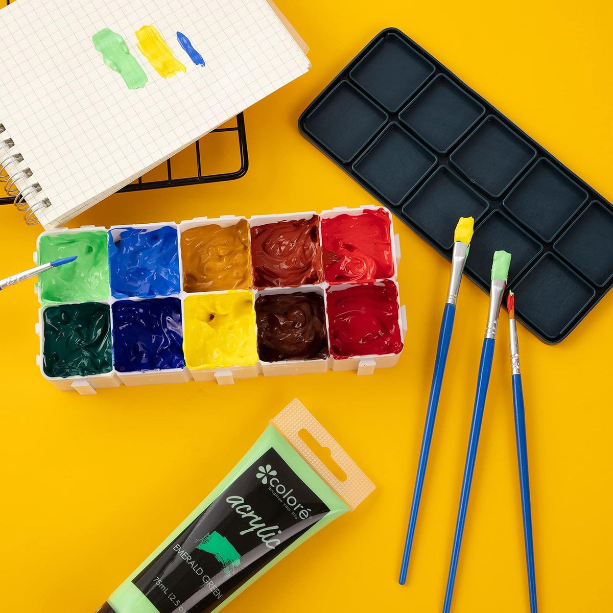 30 Compartments Plastic Watercolor Paint Palette with Lid