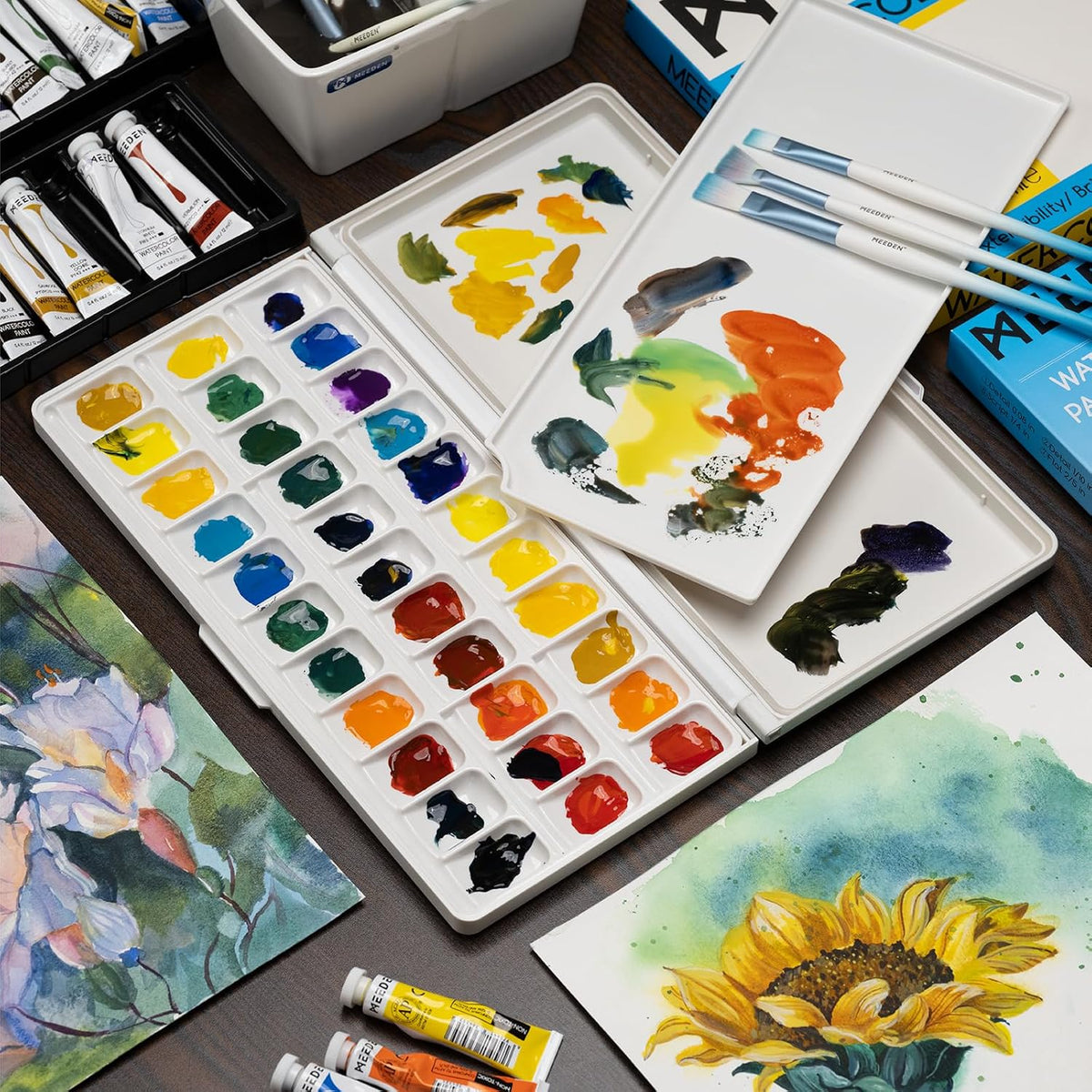MEEDEN Watercolor Palette with Lid: 33 Wells Airtight Folding Paint Palette
