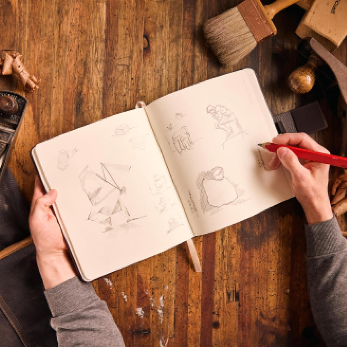 Leatherpress Sketchbook, Hardcover Drawing Notebook, Brown/Burgundy
